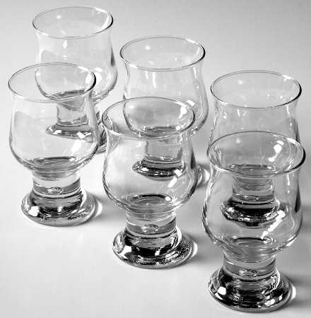 Perla (Set of 6) 9 Oz Footed Tumbler