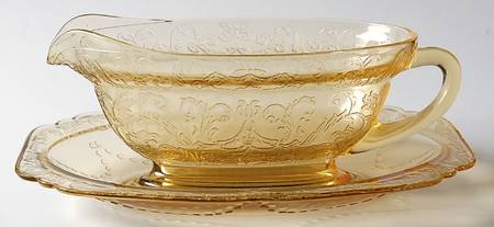 Madrid Amber Gravy Boat and Underplate
