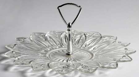 Petal Clear Sandwich Plate with Metal Handle