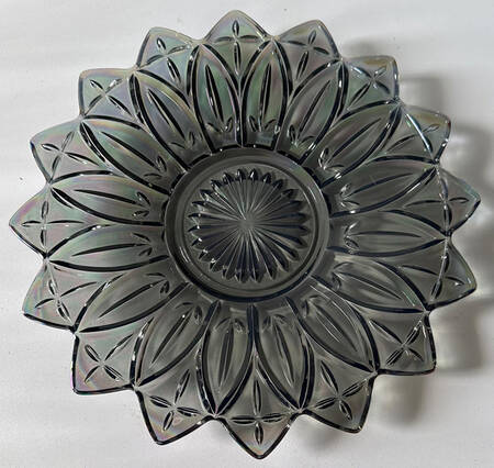 Petal Smoke (Iridescent) Dinner Plate