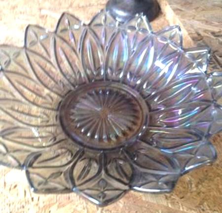 Petal Smoke (Iridescent) 9" Round Bowl