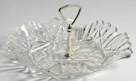 Pioneer Clear 10" Tray with Center Metal Handle
