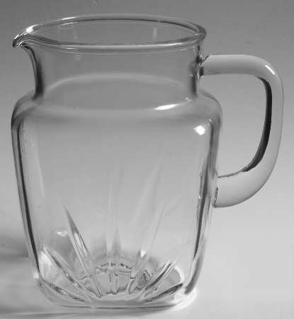 Star Clear 64 Oz Pitcher