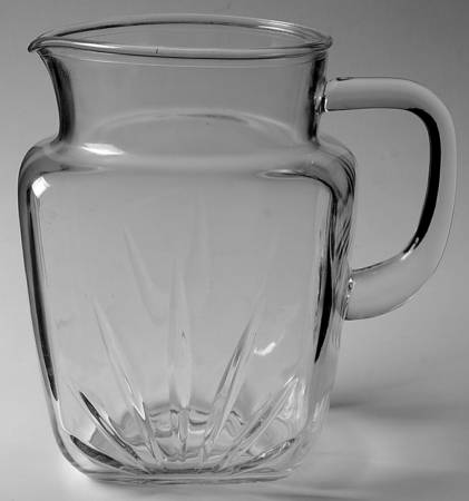 Star Clear 56 Oz Pitcher