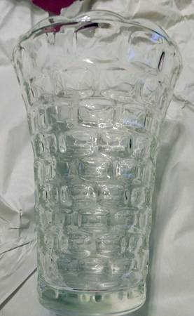 Yorktown (Colonial) 8" Flower Vase