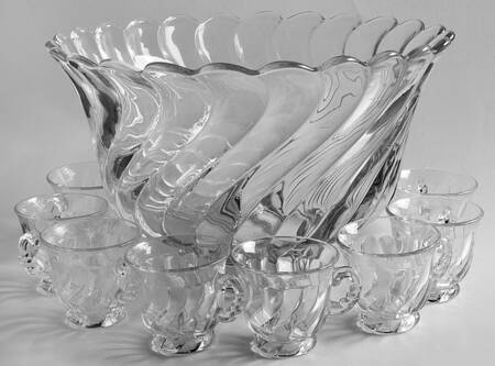 Colony (15 Piece) Punch Set (Punch Bowl & 14 Cups)