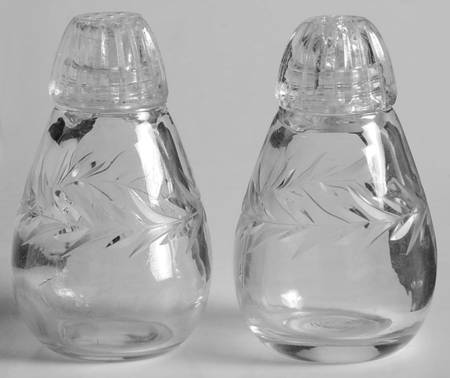 Holly Clear (Stem 6030) Shaker Set with Glass Lids