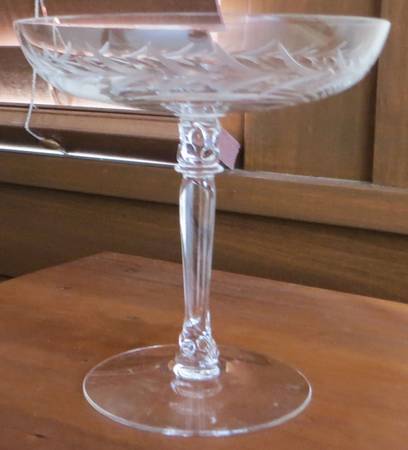 Holly Clear (Stem 6030) Round Compote (Height X Width)