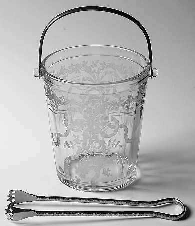 June Clear Ice Bucket with Detachable Handle and Tongs