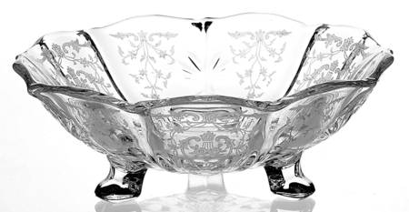 Navarre Clear 7" Three-Toed Bon Bon (Baroque Shape)