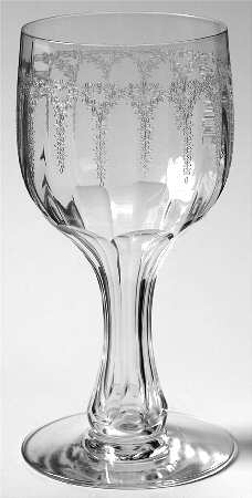 DE103 Tall Hollow Stem Champagne