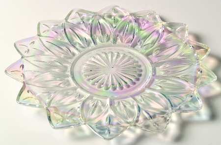 Petal (Iridescent) by Federal Glass 