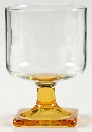 Nordic Topaz Wine Glass