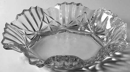 Pioneer Clear (No Fruit Center) 11" Round Crimped Bowl