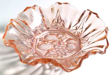 Pioneer Pink 7" Round Crimped Bowl