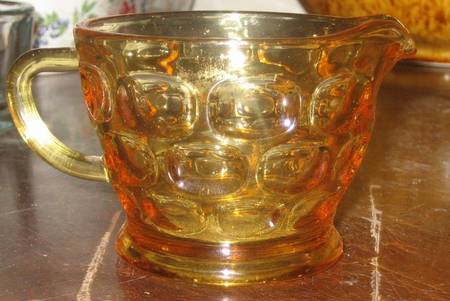Yorktown Gold (Colonial) Creamer