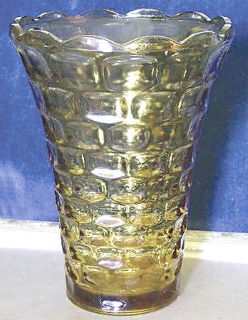 Yorktown Gold (Colonial) 8" Flower Vase