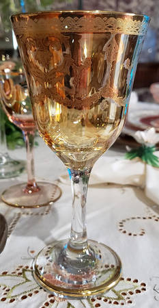 FUG10 Amber Wine