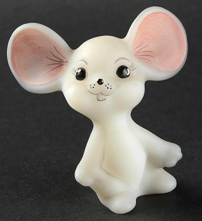 Animals and Figurines (Natural) by Fenton