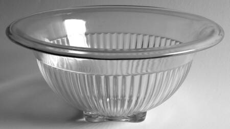 FEG19 Clear 9" Mixing Bowl