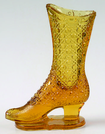 Animals &amp; Figurines by Findlay Glass Company