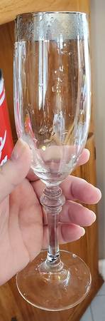 FUG29 Fluted Champagne