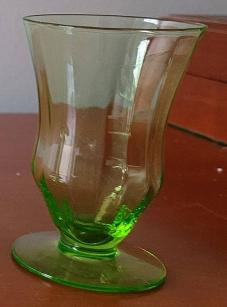 FRY86 Green Juice Glass