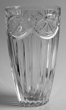 Victorias Garden 11" Flower Vase