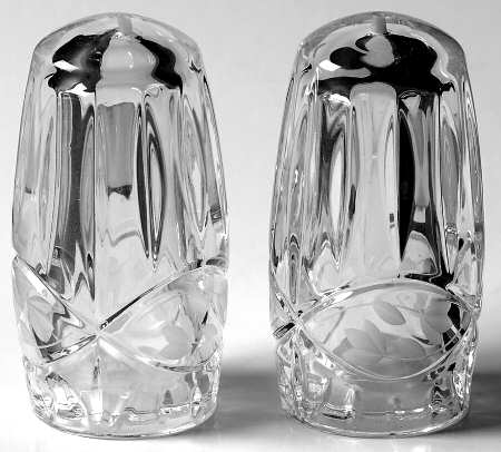 Victorias Garden Stoppered Shaker Set