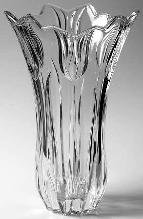 Tulip (Giftware) 10" Flower Vase