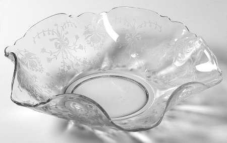 Orchid 10" Sunburst Floral Bowl