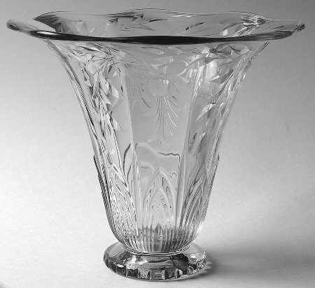 Fuchsia 7" Flared Vase