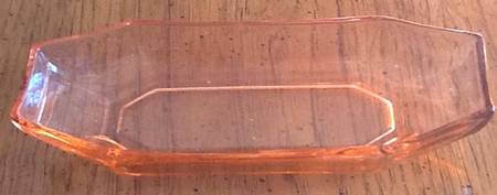 Ribbed Octagon Pink 9" Oblong Celery