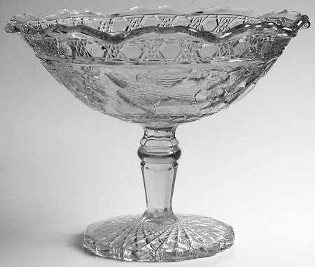Bird and Strawberries Round Compote (Height X Width)