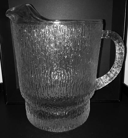 Crystal Ice 32 Oz Pitcher