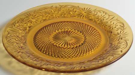 Daisy Amber Luncheon Plate