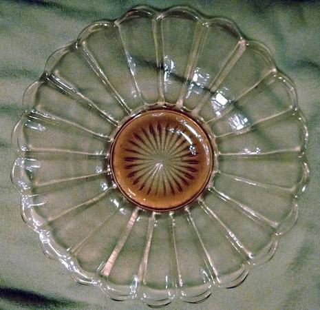 Lindburgh Pink 10" Sandwich Plate