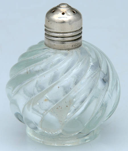 Giftware & Accessories Shaker & Sterling Lid