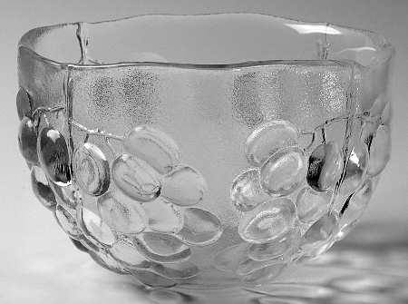 Grape 7" Salad Bowl