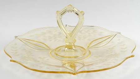 Jubilee Yellow Center Handle Tray