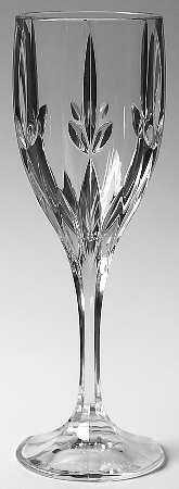 Embrace (Cut) Wine Glass