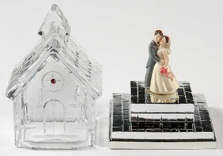 Diamonds & Pearls (Giftware) Our Wedding Day Music Box