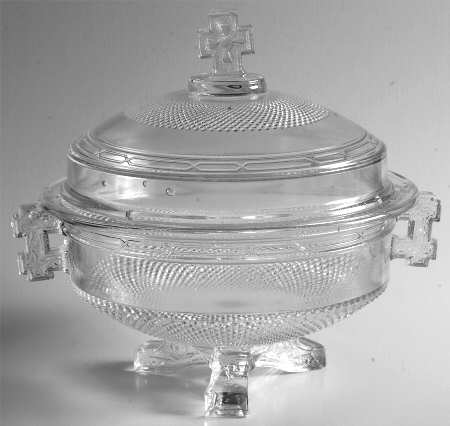 Queen Anne 8" Covered Round Bowl by Labelle