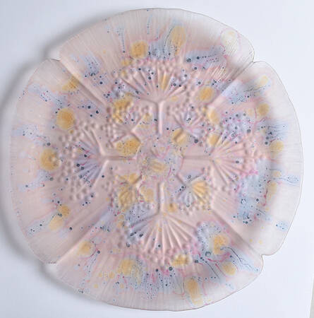 Cow Parsley 13" Sandwich Plate
