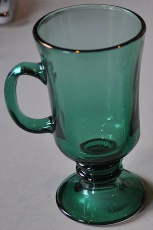Tulip Dark Green Irish Mug