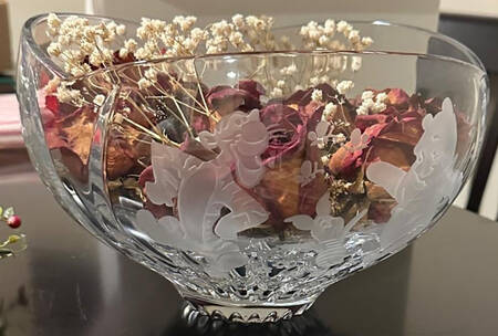 Pooh 9" Round Bowl