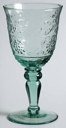 Tender Leaves Green Wine Glass