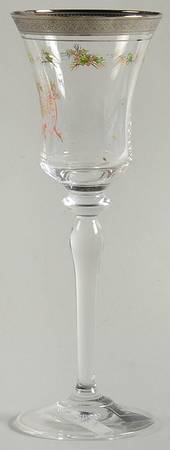 Palatial Holly Platinum Wine Glass