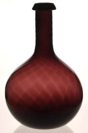 Giftware 8" Bud Vase