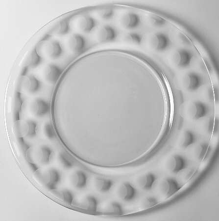 Clara Luncheon Plate by Orrefors